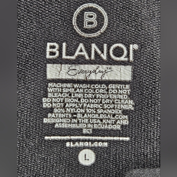 Blanqi Everyday Blank Capri Leggings Size Large - Picture 10 of 10
